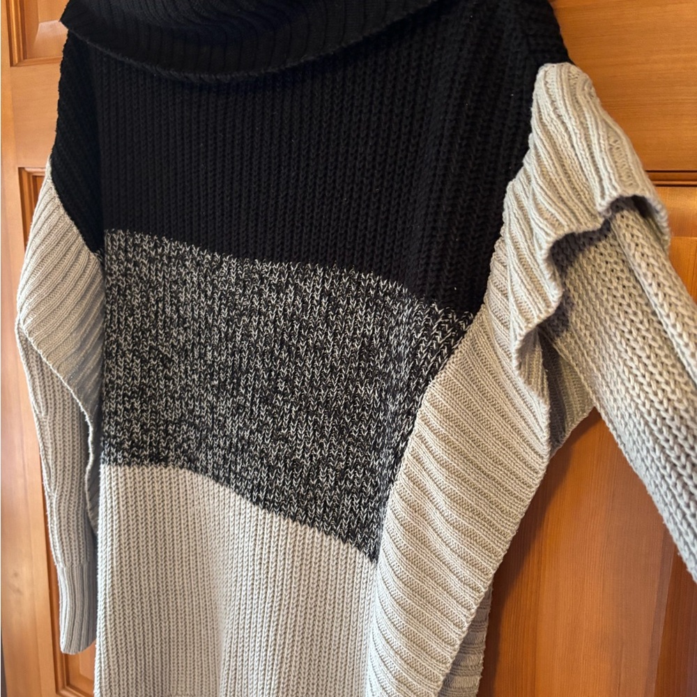 Francesca’s Alya Color-Blocked Cowl Neck Poncho Sweater